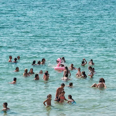 海滨堡海滩公寓 * 拉夫达